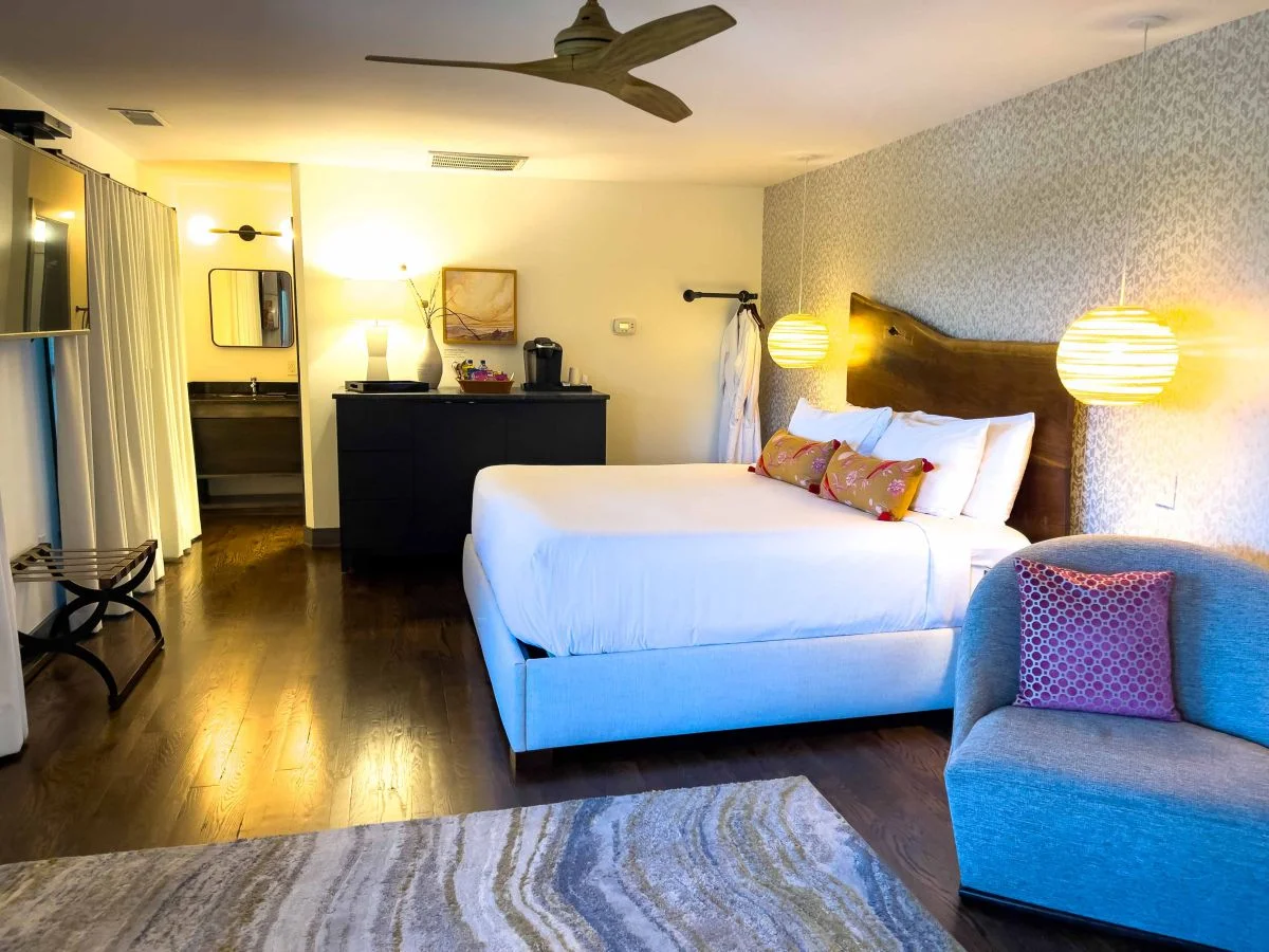 wildflower room photo 3