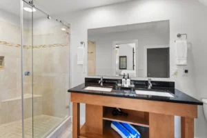 Hawk’s Nest Bathroom.